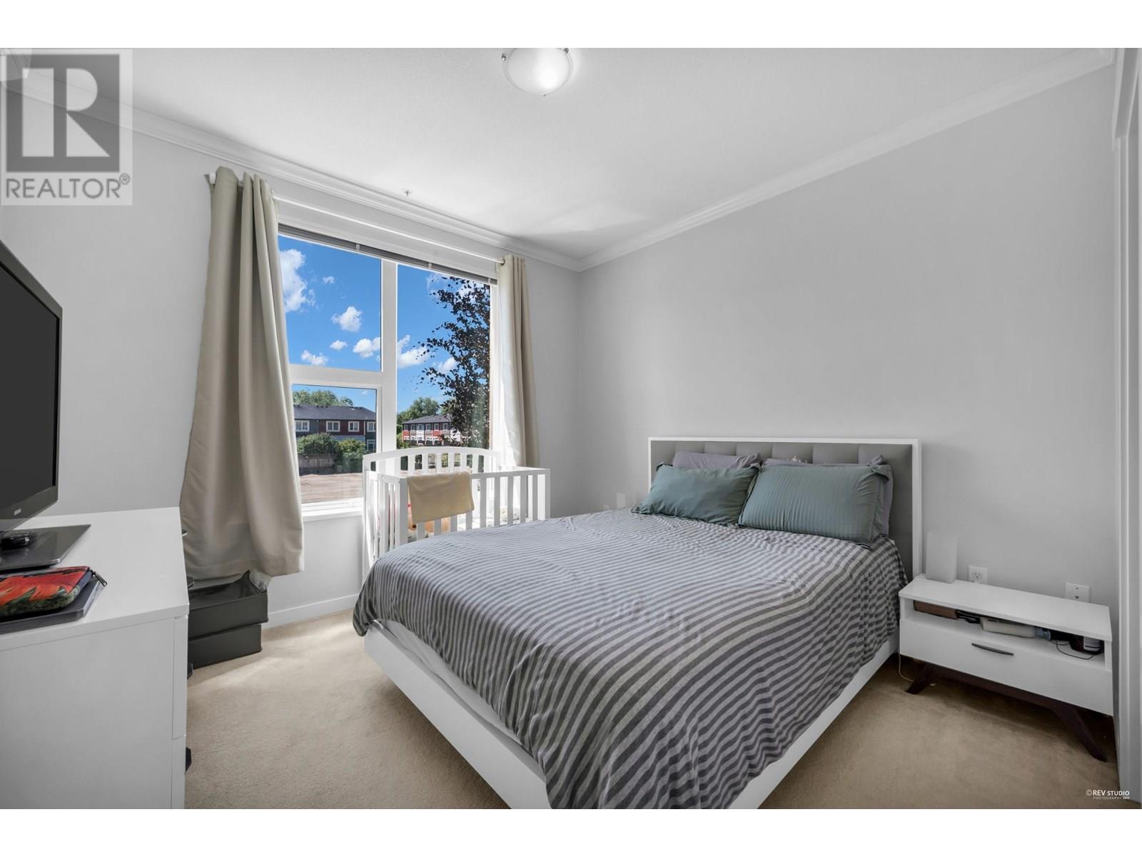 Photo 15 of 211 9366 Tomicki Avenue, Richmond BC