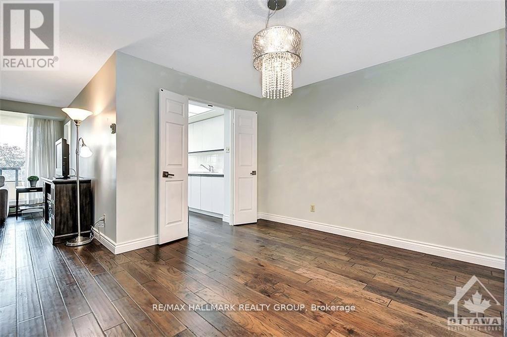 Photo 11 of 306 1510 Riverside Drive, Ottawa ON