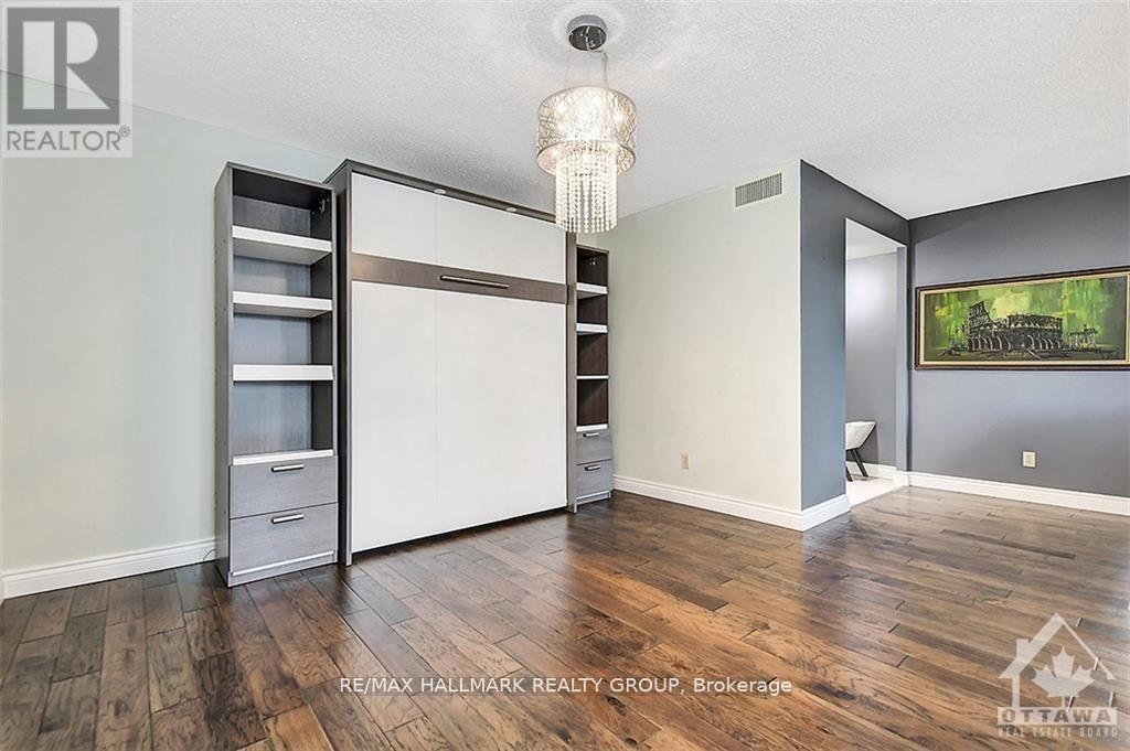 Photo 13 of 306 1510 Riverside Drive, Ottawa ON