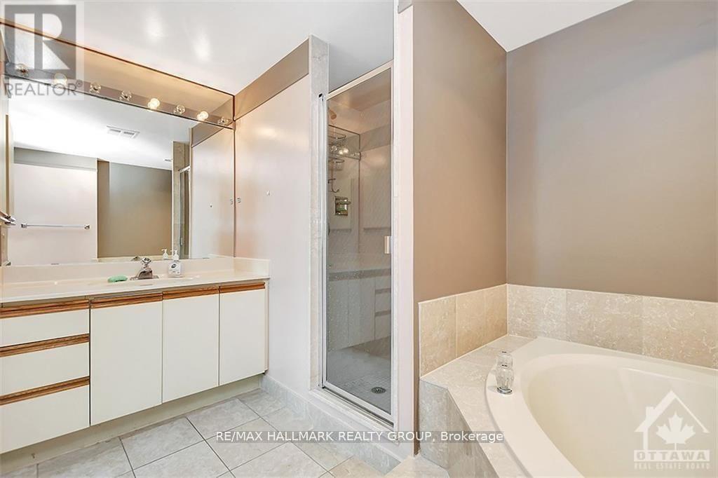Photo 24 of 306 1510 Riverside Drive, Ottawa ON