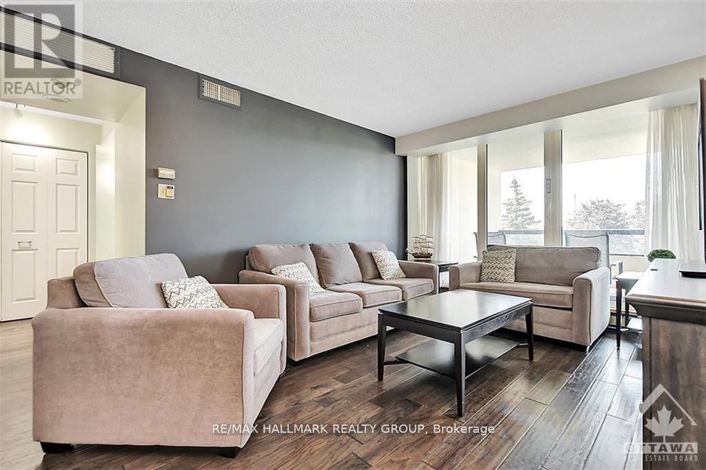 Photo 7 of 306 1510 Riverside Drive, Ottawa ON