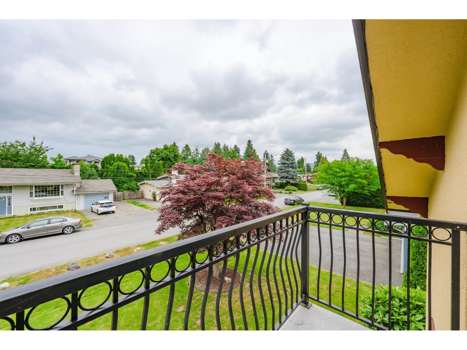 Photo 18 of 33318 Holland Avenue, Abbotsford BC