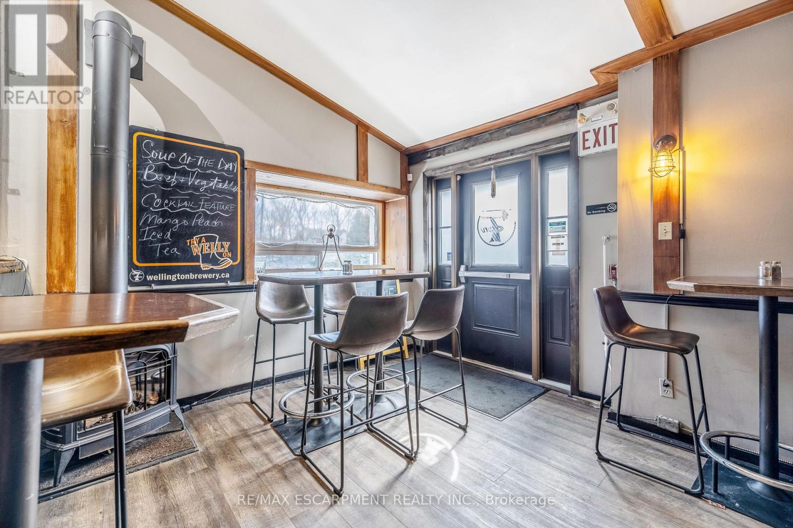 Photo 22 of 262 270 Main Street S, Guelph Eramosa ON