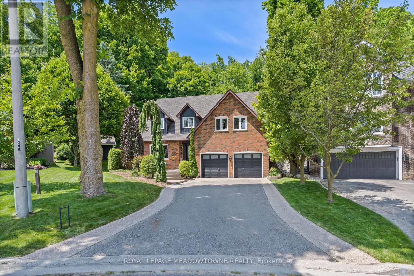Photo 1 of 20 Cindebarke Terrace, Halton Hills ON