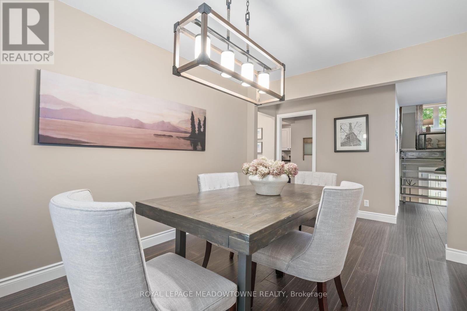 Photo 18 of 20 Cindebarke Terrace, Halton Hills ON