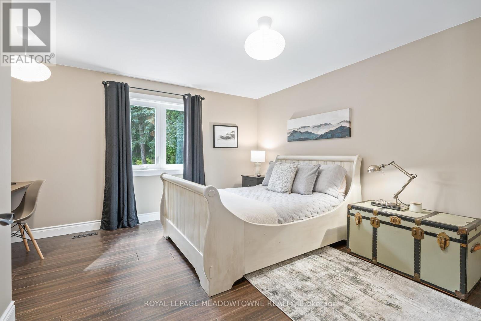 Photo 29 of 20 Cindebarke Terrace, Halton Hills ON