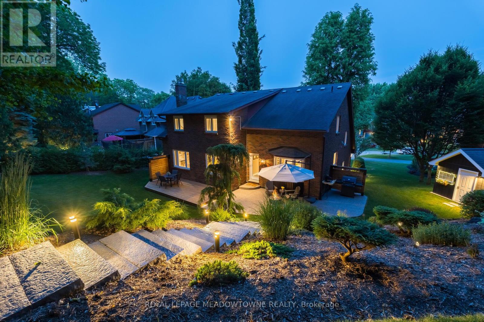 Photo 50 of 20 Cindebarke Terrace, Halton Hills ON