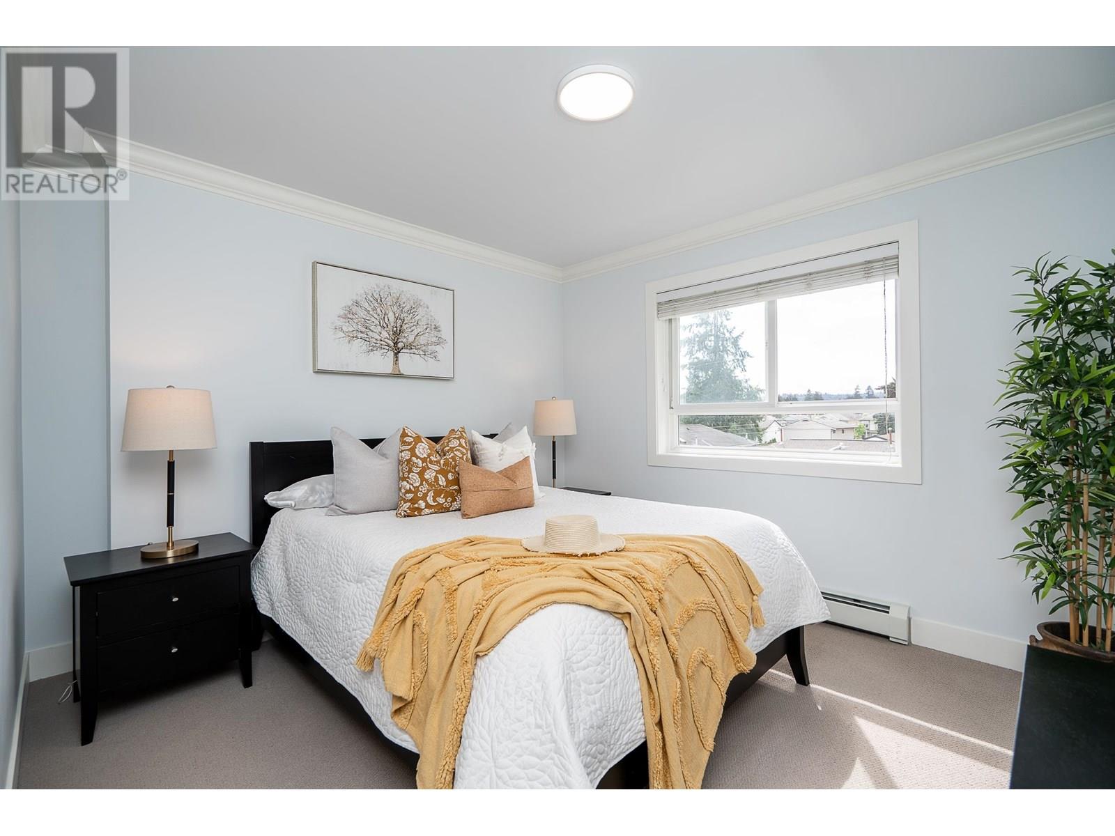 201 3488 SEFTON STREET, Port Coquitlam