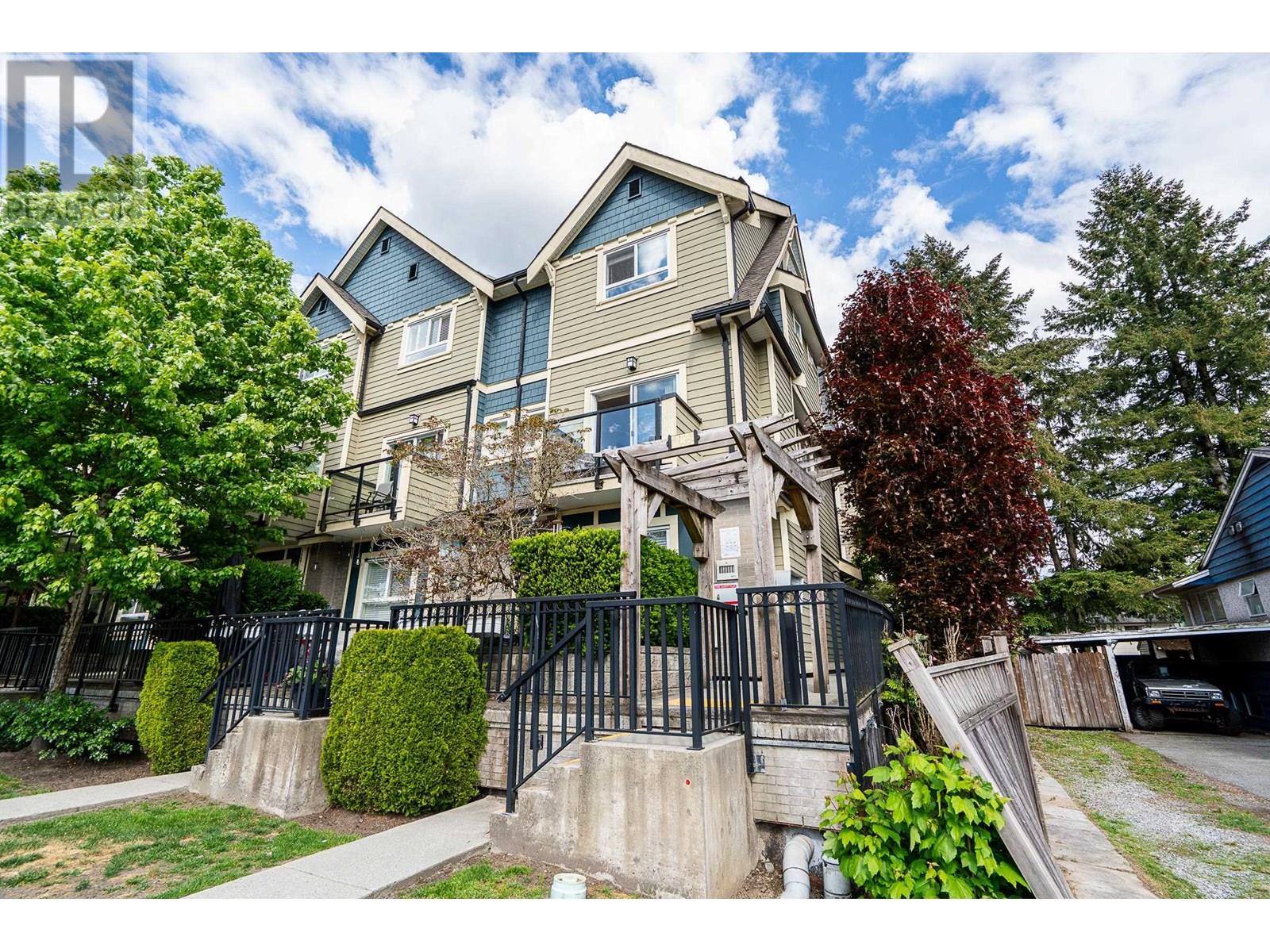 201 3488 SEFTON STREET, Port Coquitlam