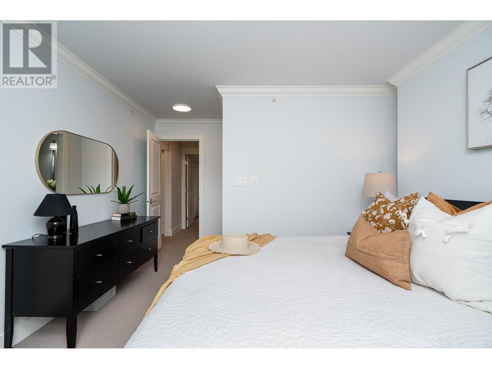 201 3488 SEFTON STREET, Port Coquitlam