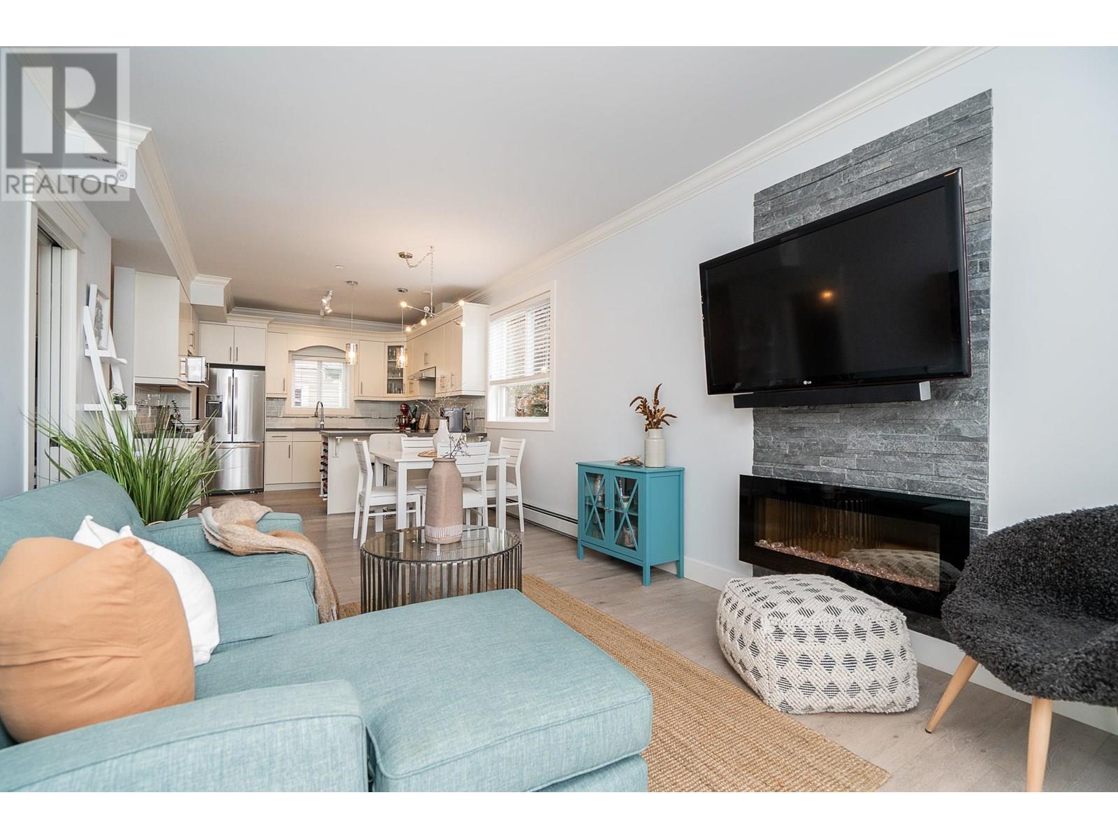 201 3488 SEFTON STREET, Port Coquitlam