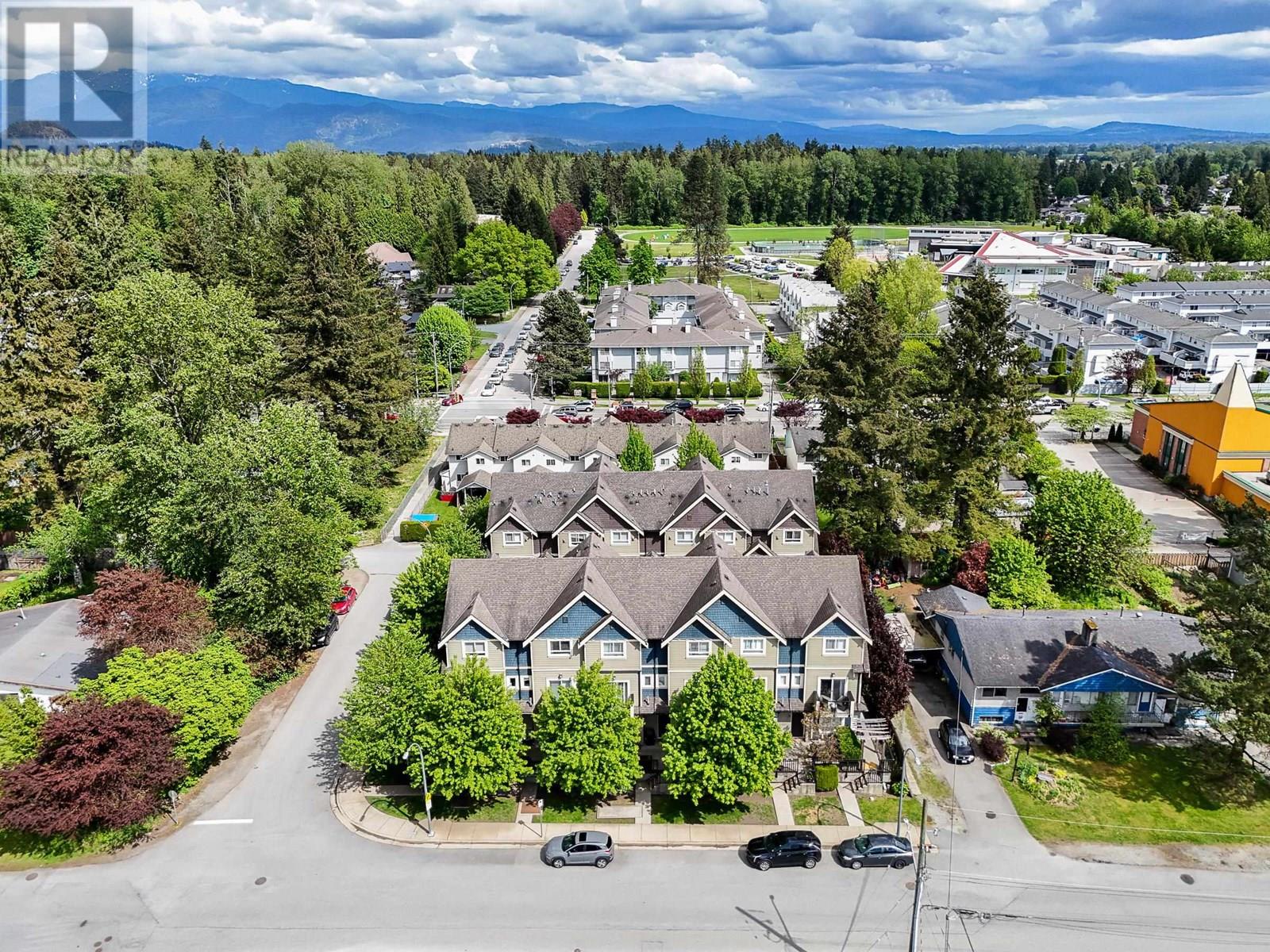 201 3488 SEFTON STREET, Port Coquitlam