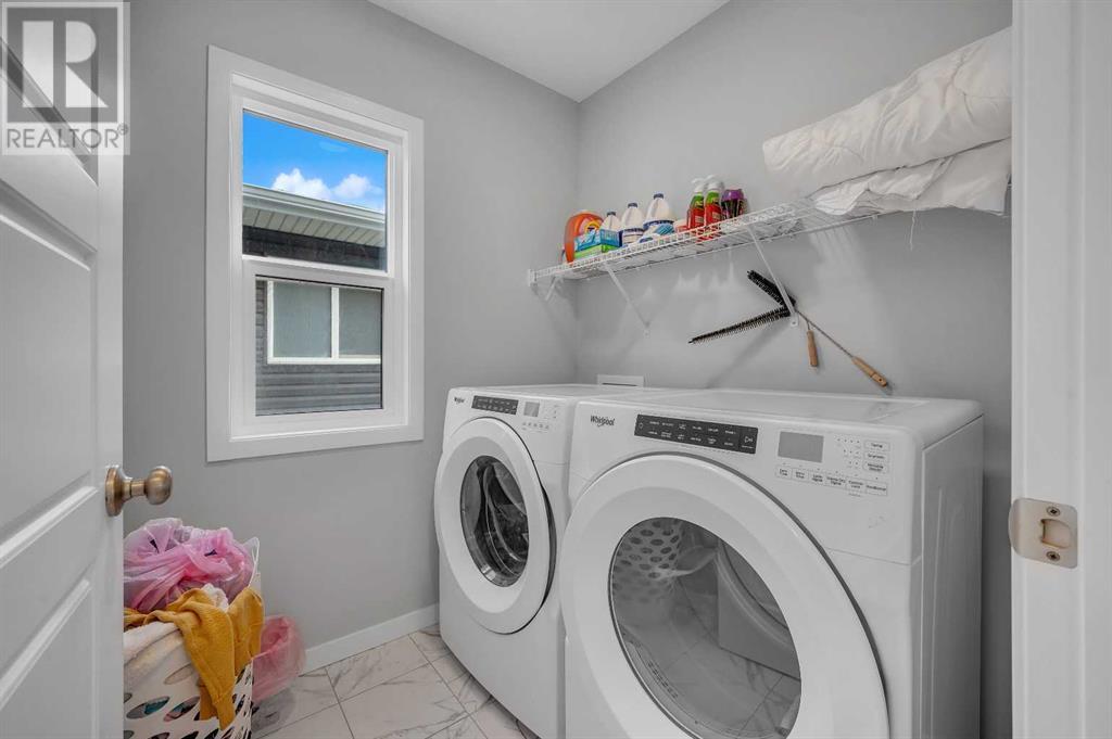 Photo 16 of 1422 Midtown Link Sw, Airdrie AB