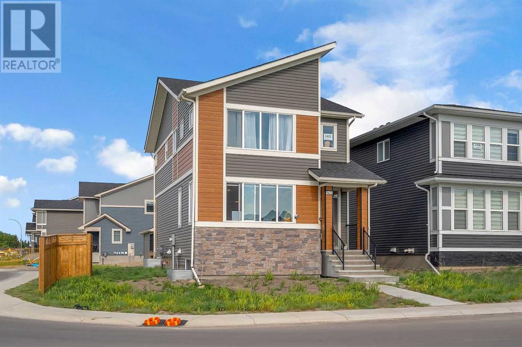 Photo 17 of 1422 Midtown Link Sw, Airdrie AB