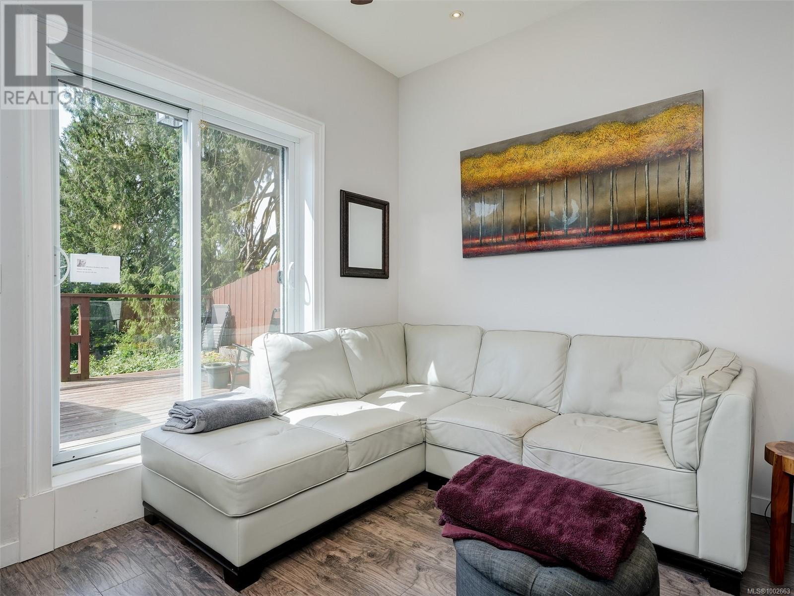 Photo 32 of 5877 Sooke Rd, Sooke BC
