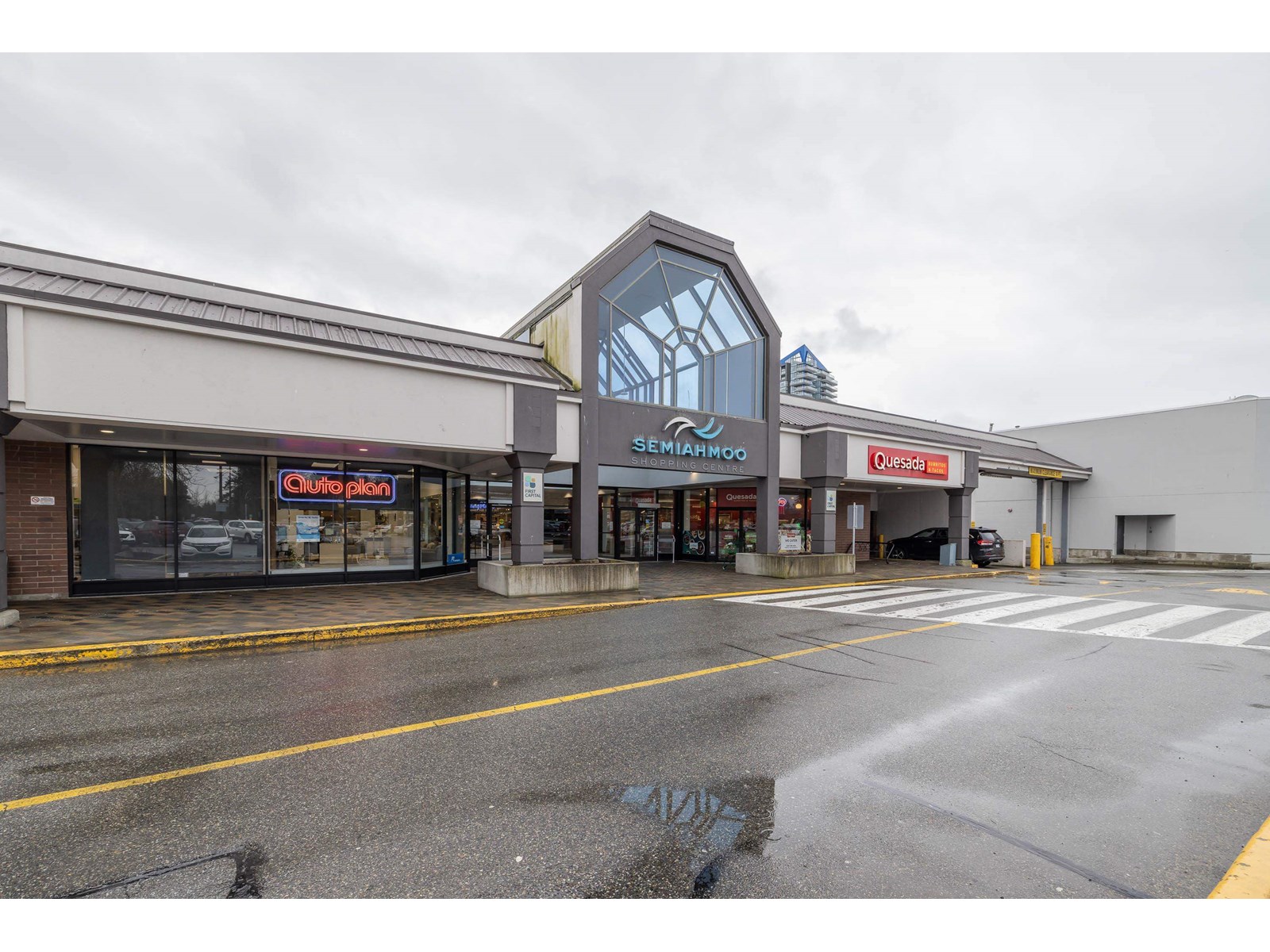 Photo 28 of 411 1785 Martin Drive, Surrey BC