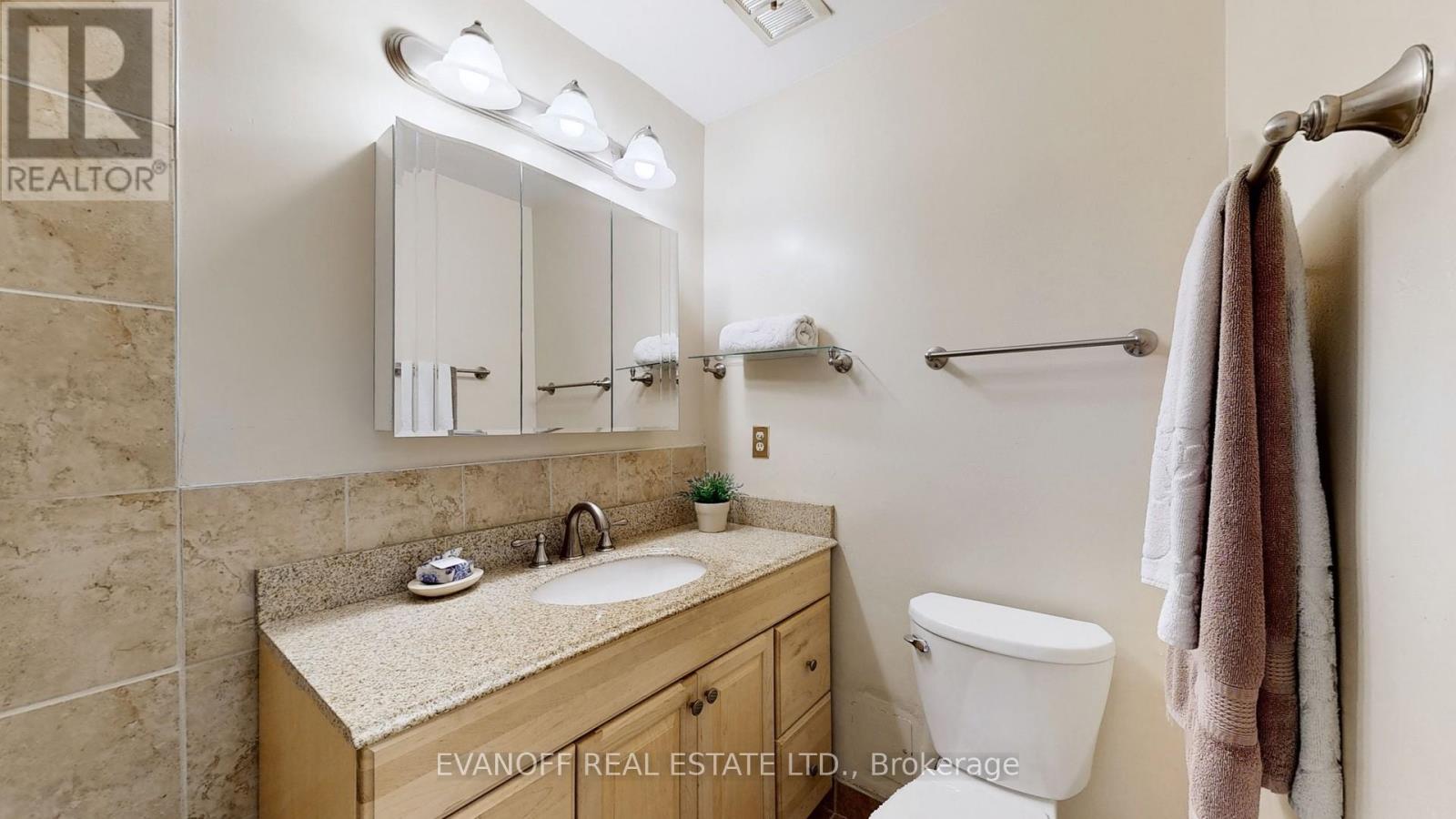 Photo 31 of Ph 4 3311 Kingston Road, Toronto ON