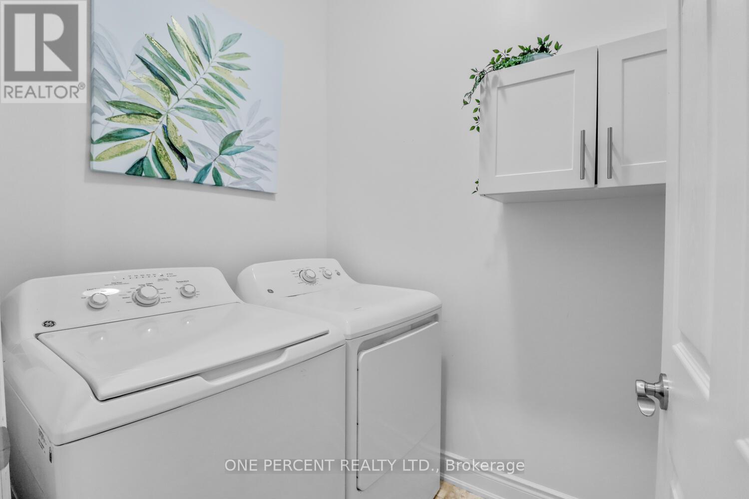 Photo 24 of 92 Lily Drive, Orillia ON
