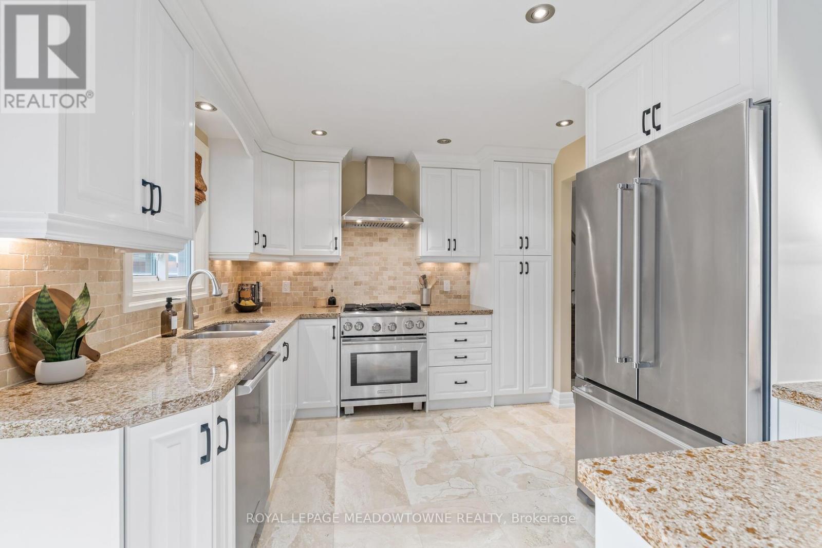 Photo 14 of 13609 Sixth Line, Halton Hills ON