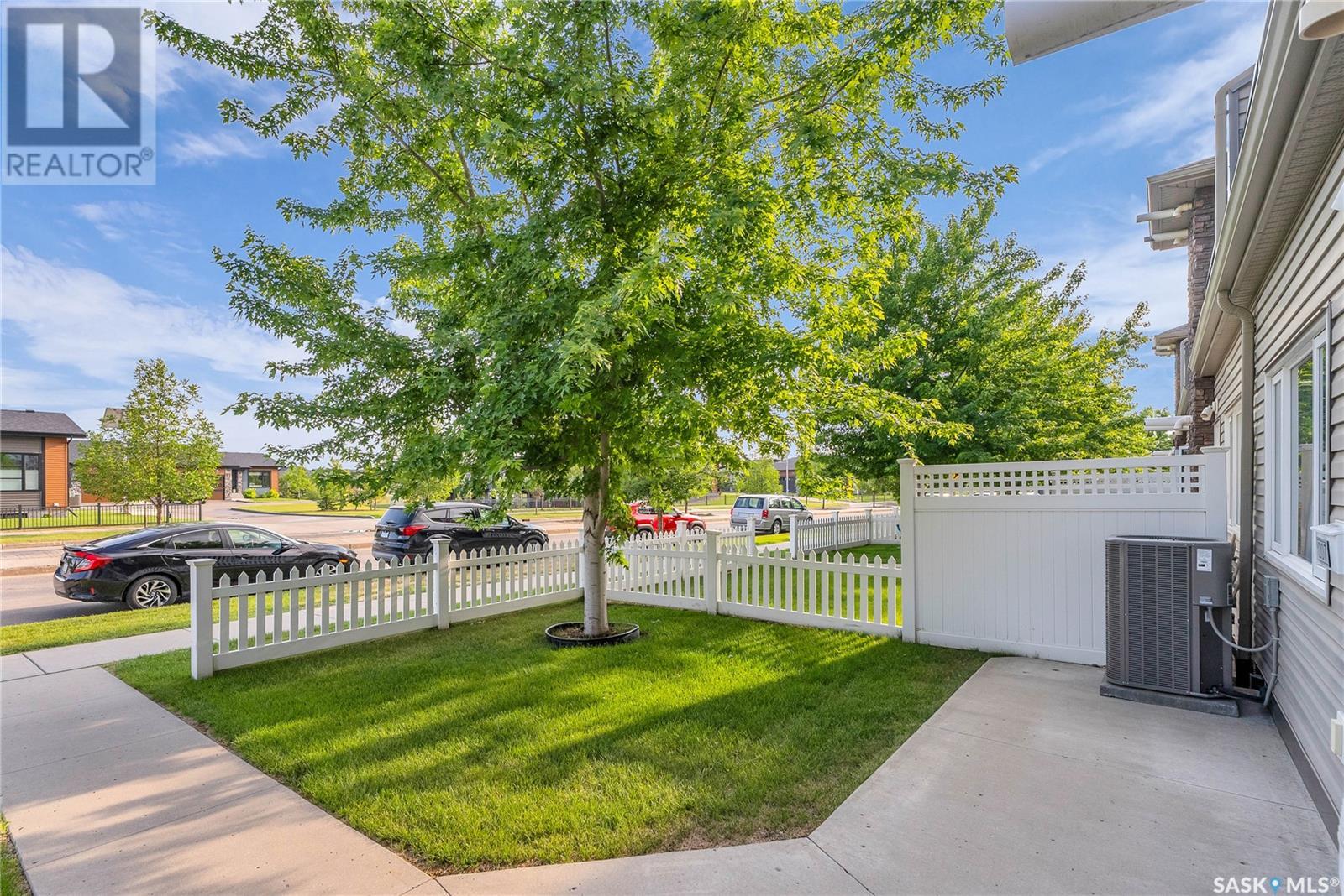 Single Family House for Sale in   Dalgleish LINK Saskatoon 