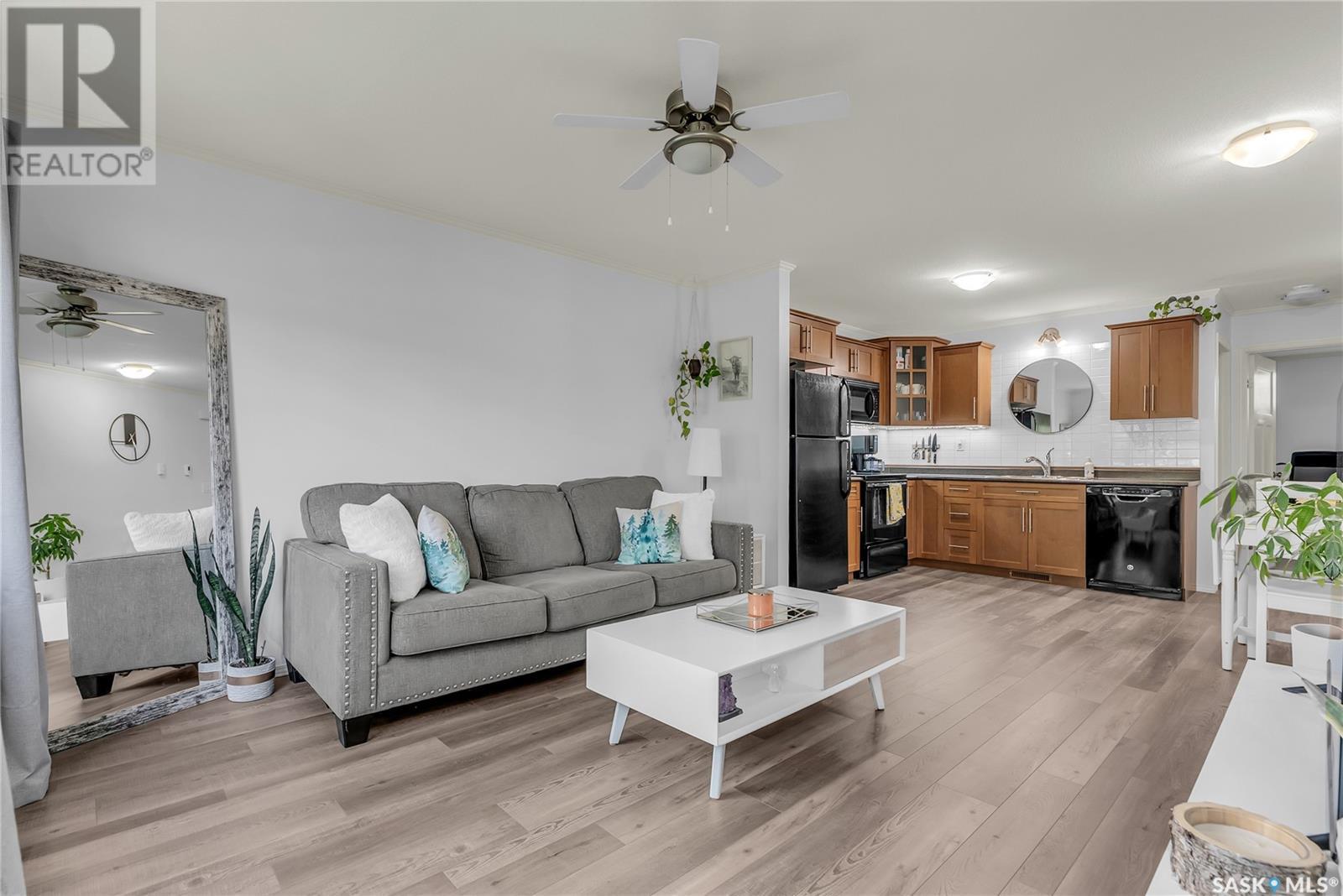 Single Family House for Sale in   Dalgleish LINK Saskatoon 
