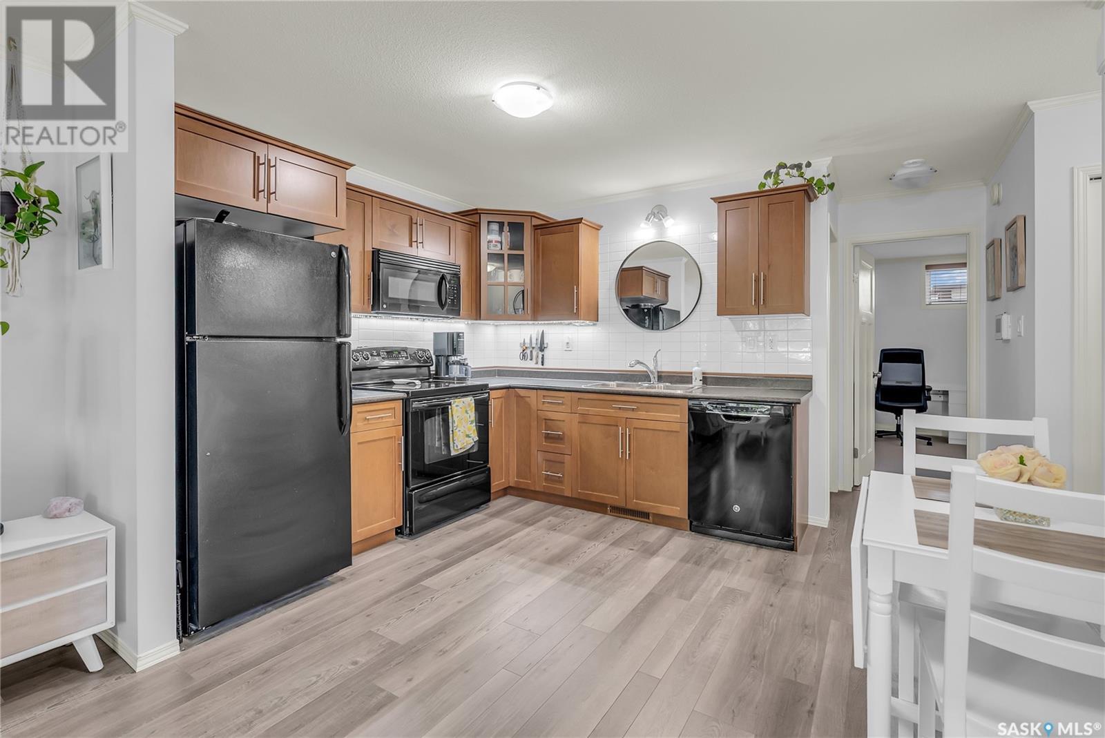 Single Family House for Sale in   Dalgleish LINK Saskatoon 