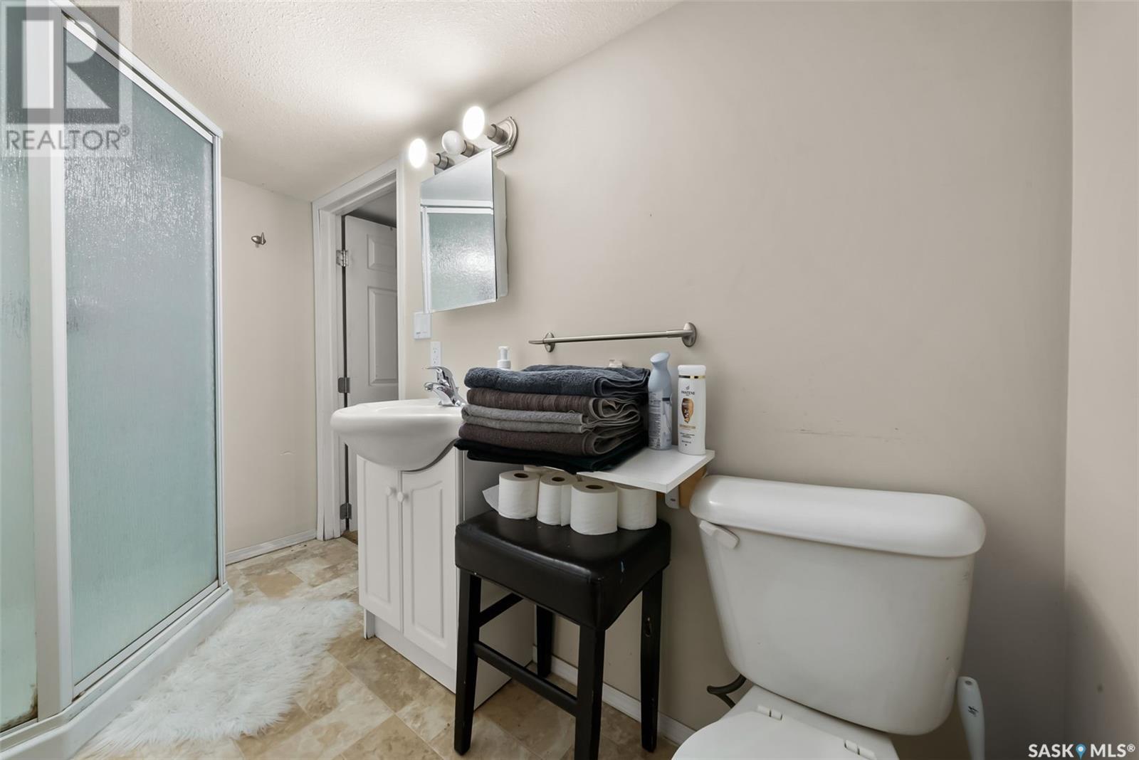 Photo 36 of 2140 Montague Street, Regina SK