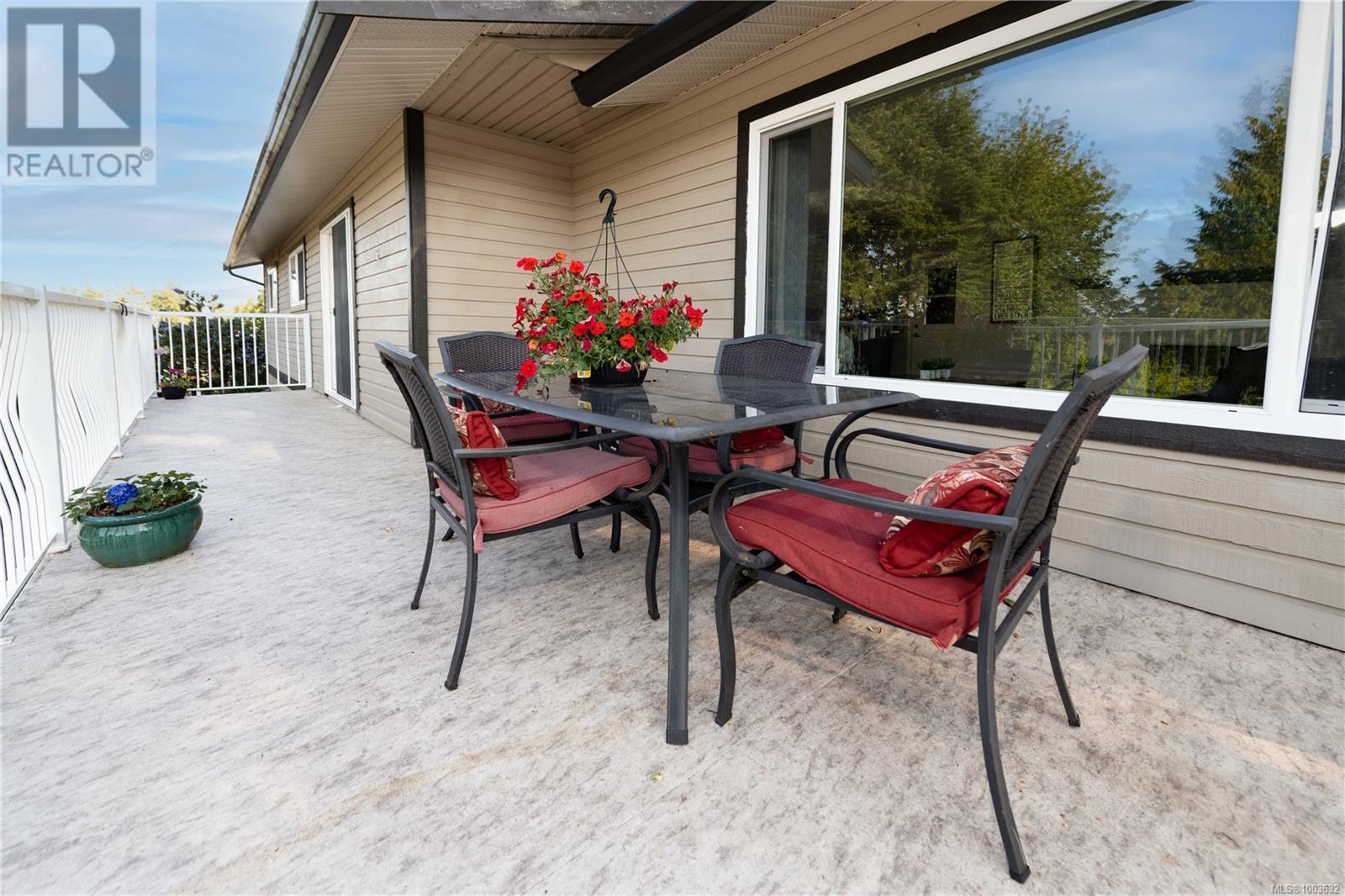 Photo 15 of 791 Cecil Blogg Dr, Colwood BC