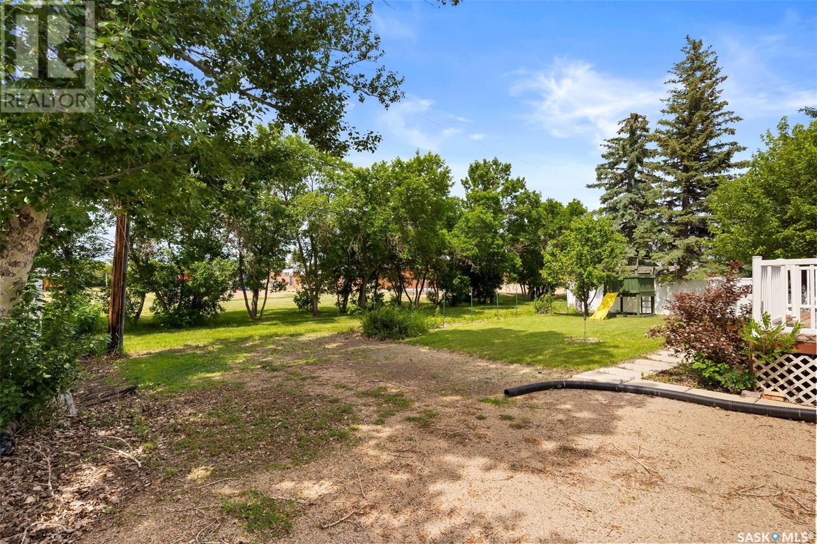 Photo 25 of 125 Solberg Street, Milestone SK