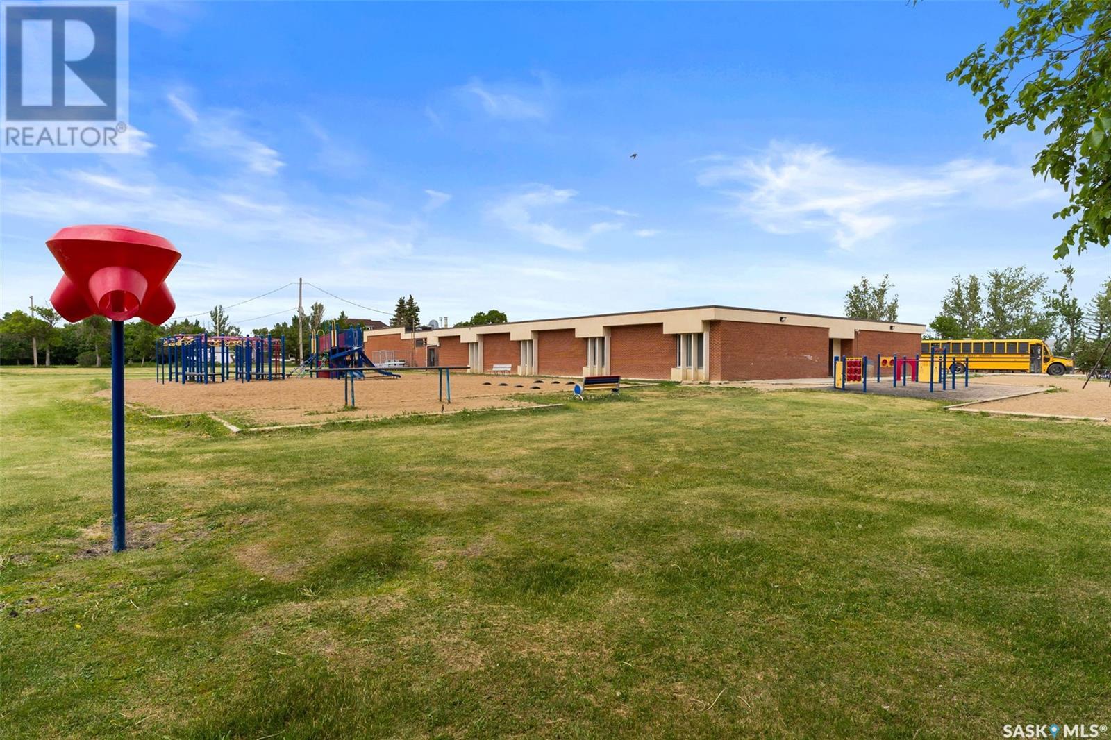 Photo 3 of 125 Solberg Street, Milestone SK