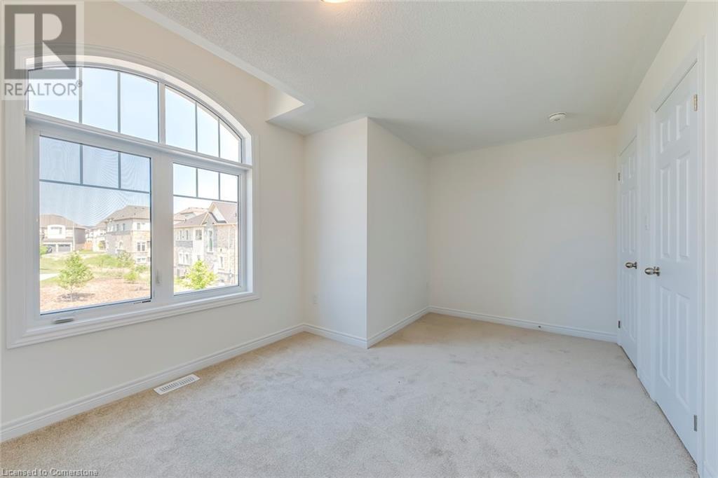 Photo 13 of 3934 Leonardo Street, Burlington ON