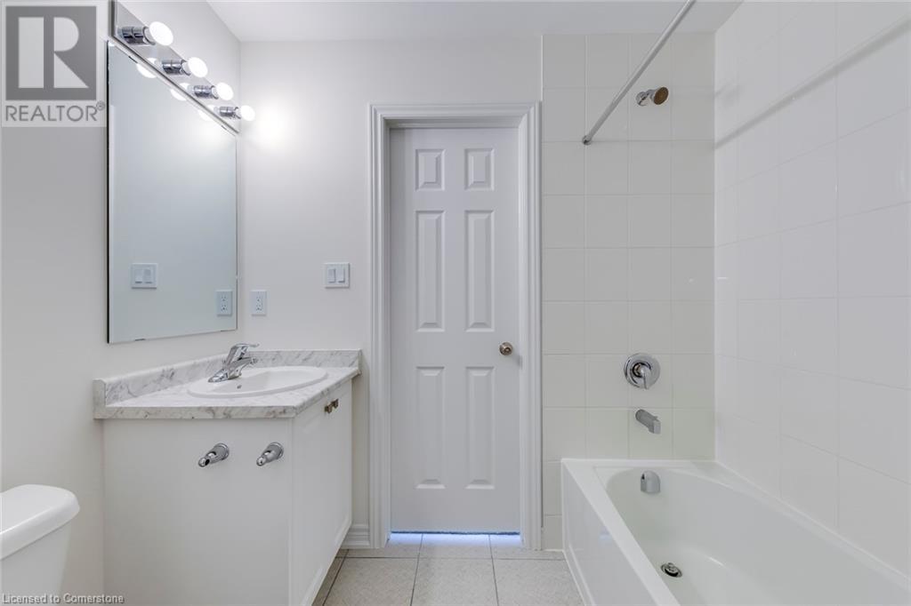 Photo 18 of 3934 Leonardo Street, Burlington ON