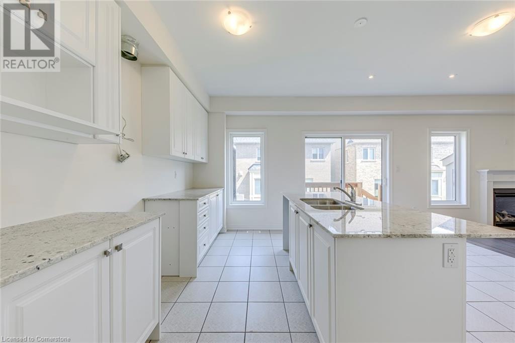 Photo 6 of 3934 Leonardo Street, Burlington ON
