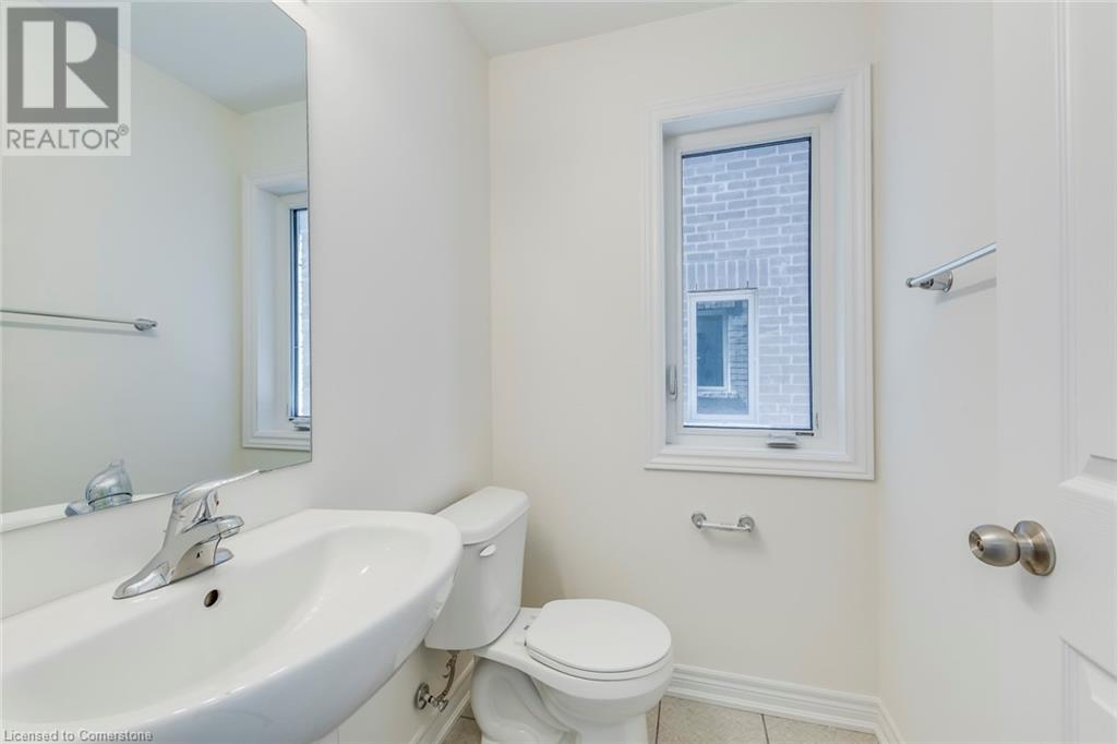 Photo 8 of 3934 Leonardo Street, Burlington ON