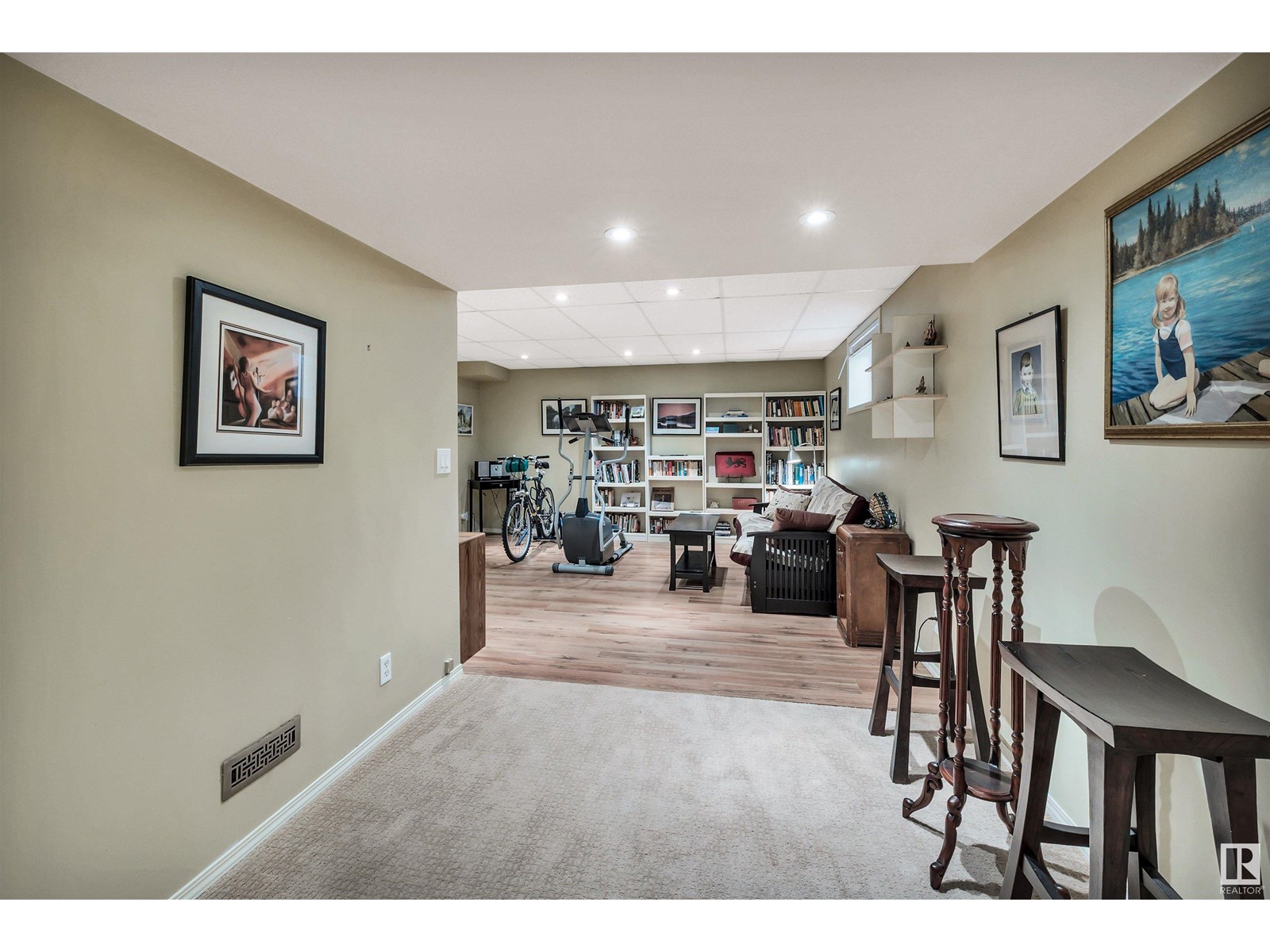 Single Family House for Sale in  Berrymore Dr St. Albert 