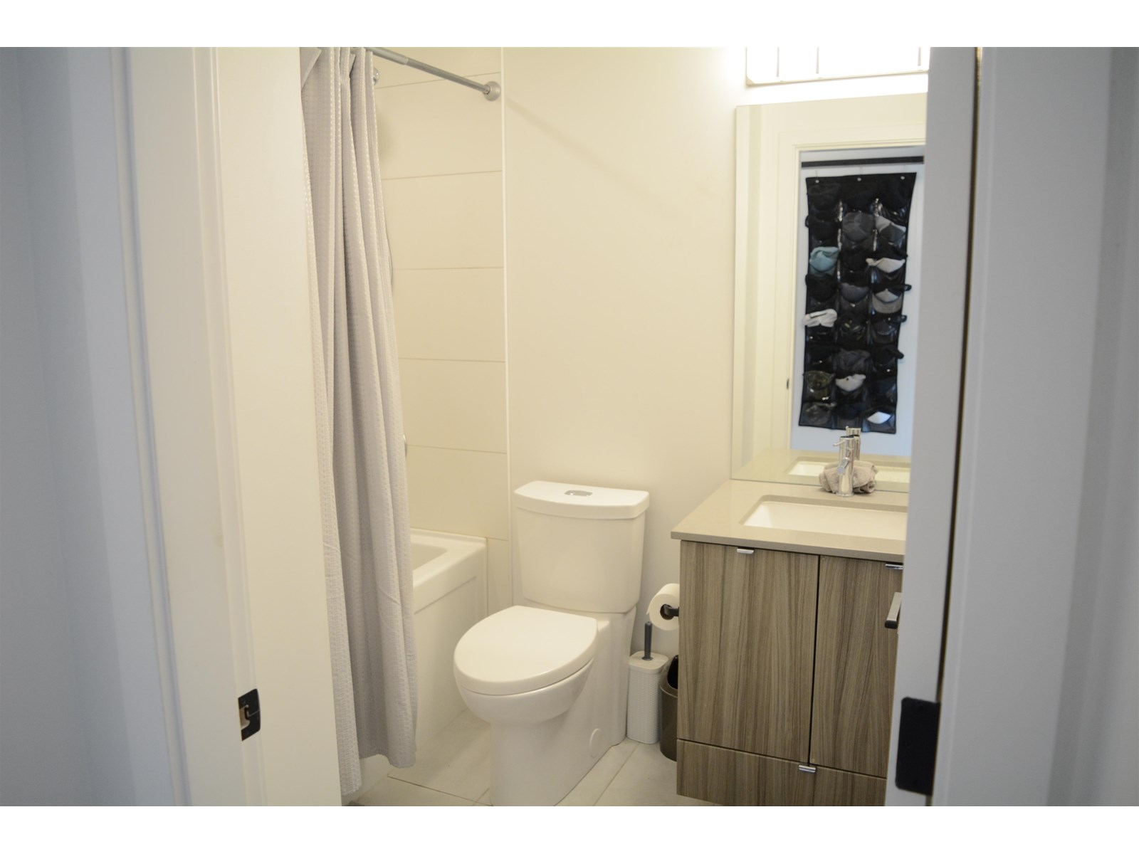 Photo 11 of 507 32828 Landeau Place, Abbotsford BC