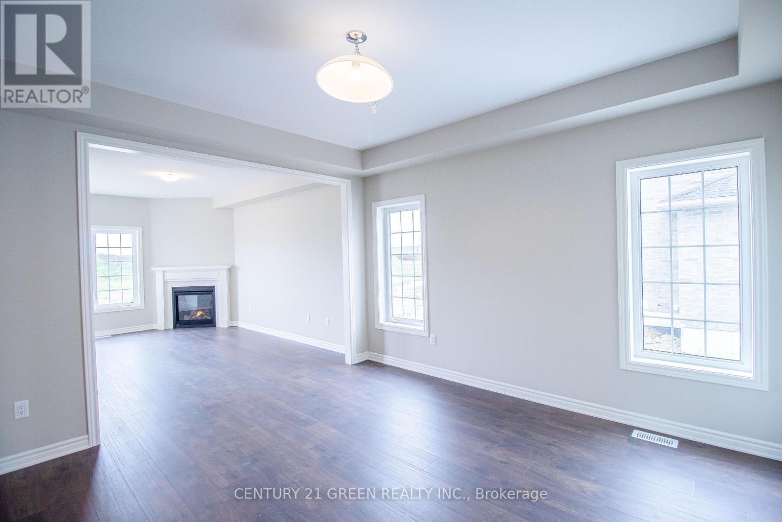 Photo 14 of 274 Springfield Crescent, Clearview ON