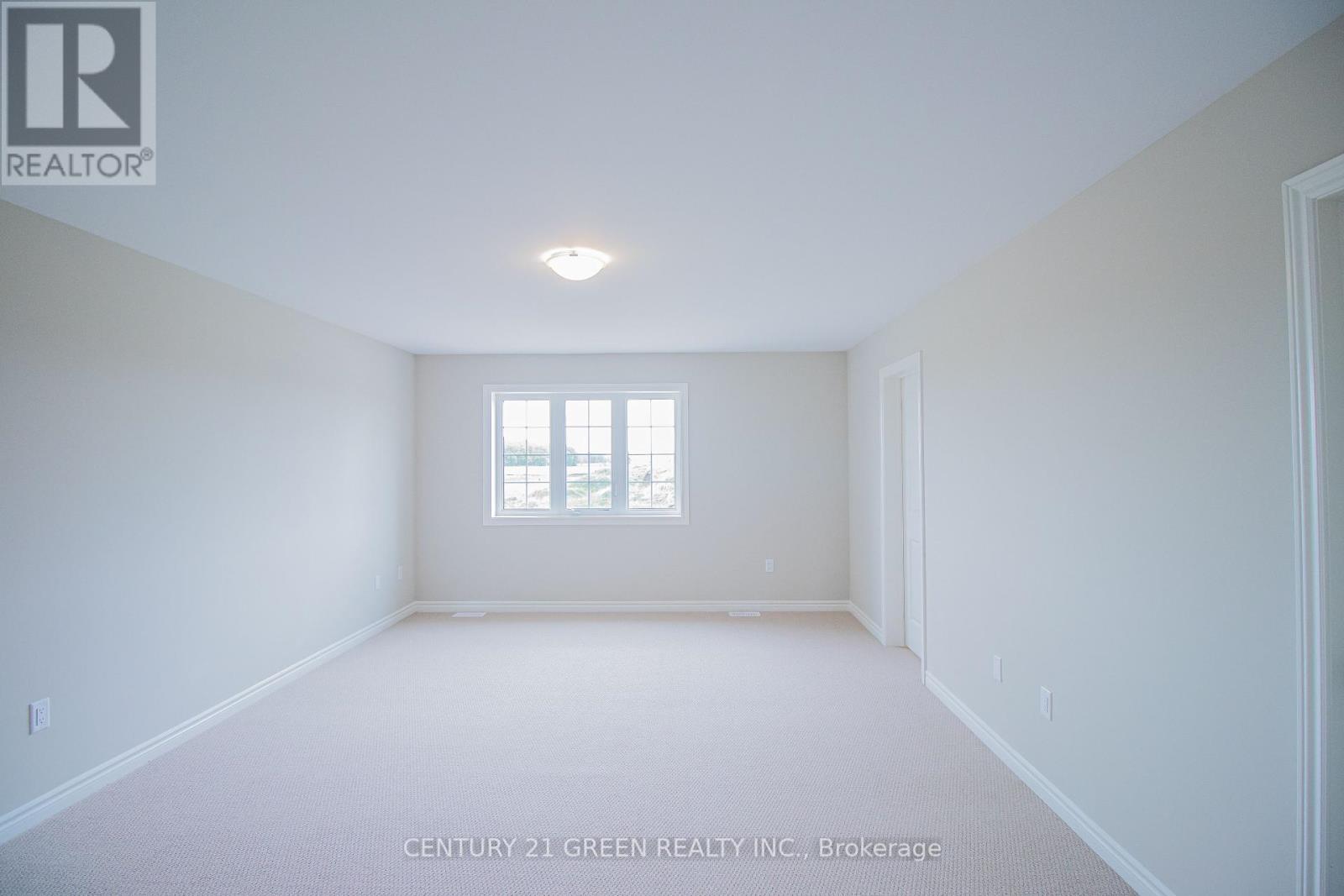 Photo 28 of 274 Springfield Crescent, Clearview ON