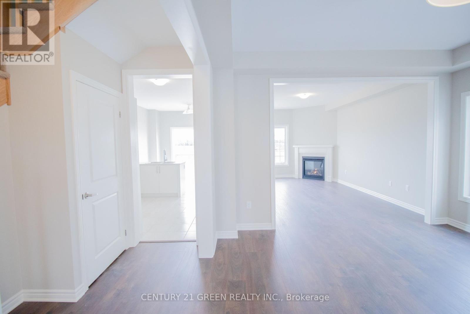 Photo 12 of 274 Springfield Crescent, Clearview ON
