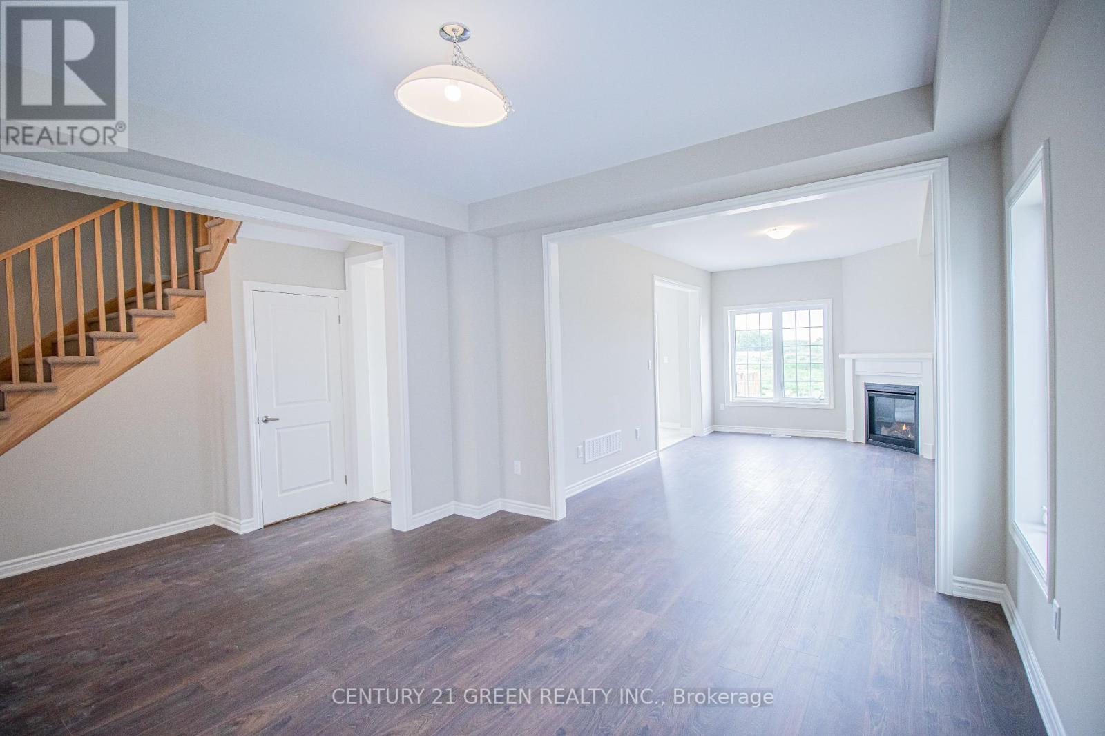 Photo 13 of 274 Springfield Crescent, Clearview ON