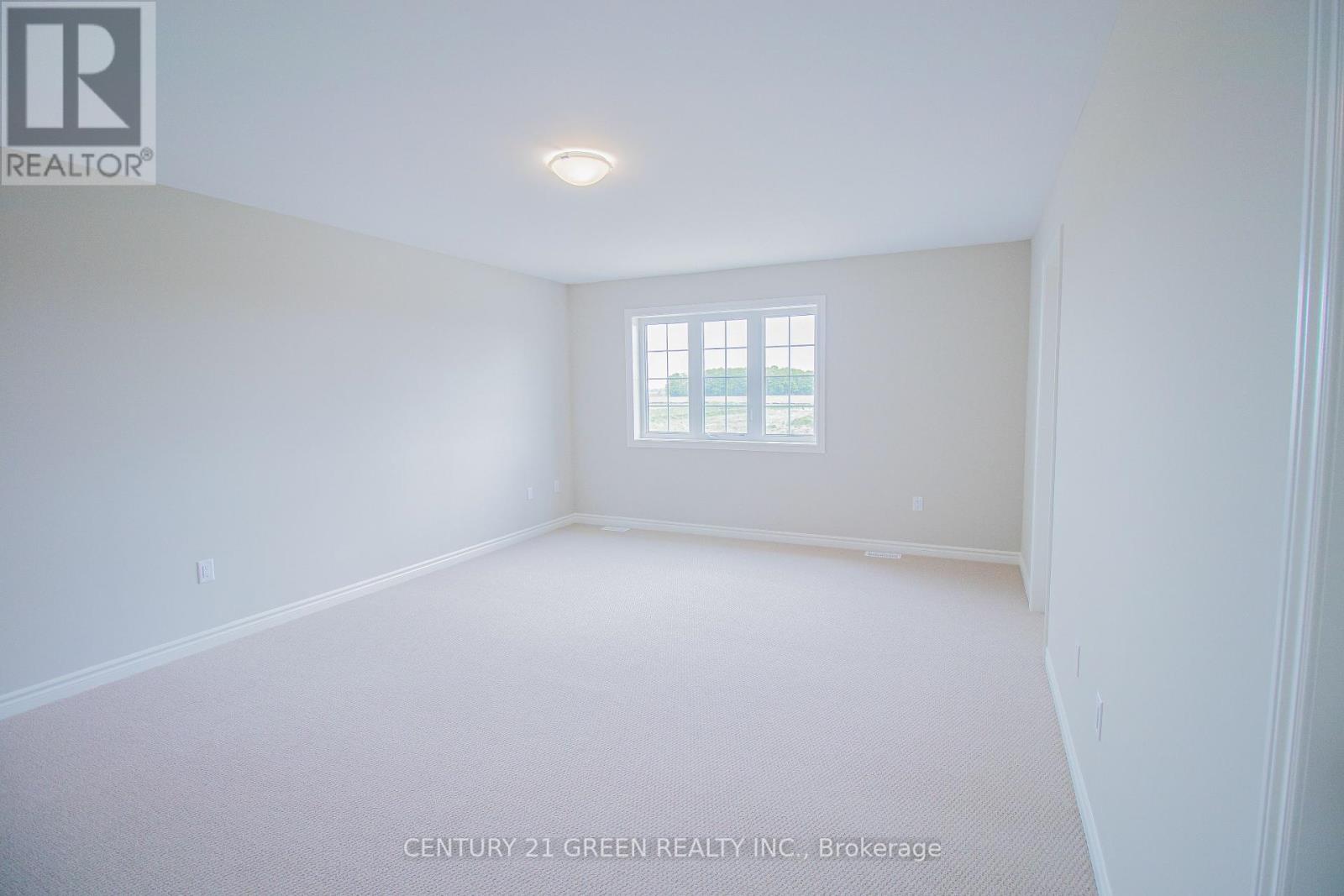 Photo 29 of 274 Springfield Crescent, Clearview ON