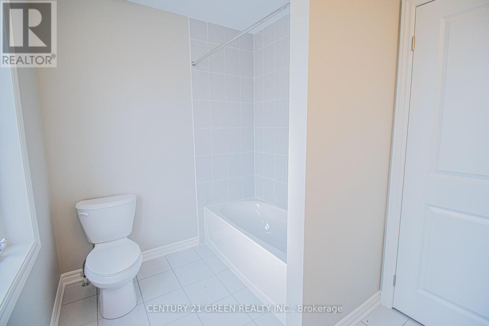 Photo 43 of 274 Springfield Crescent, Clearview ON