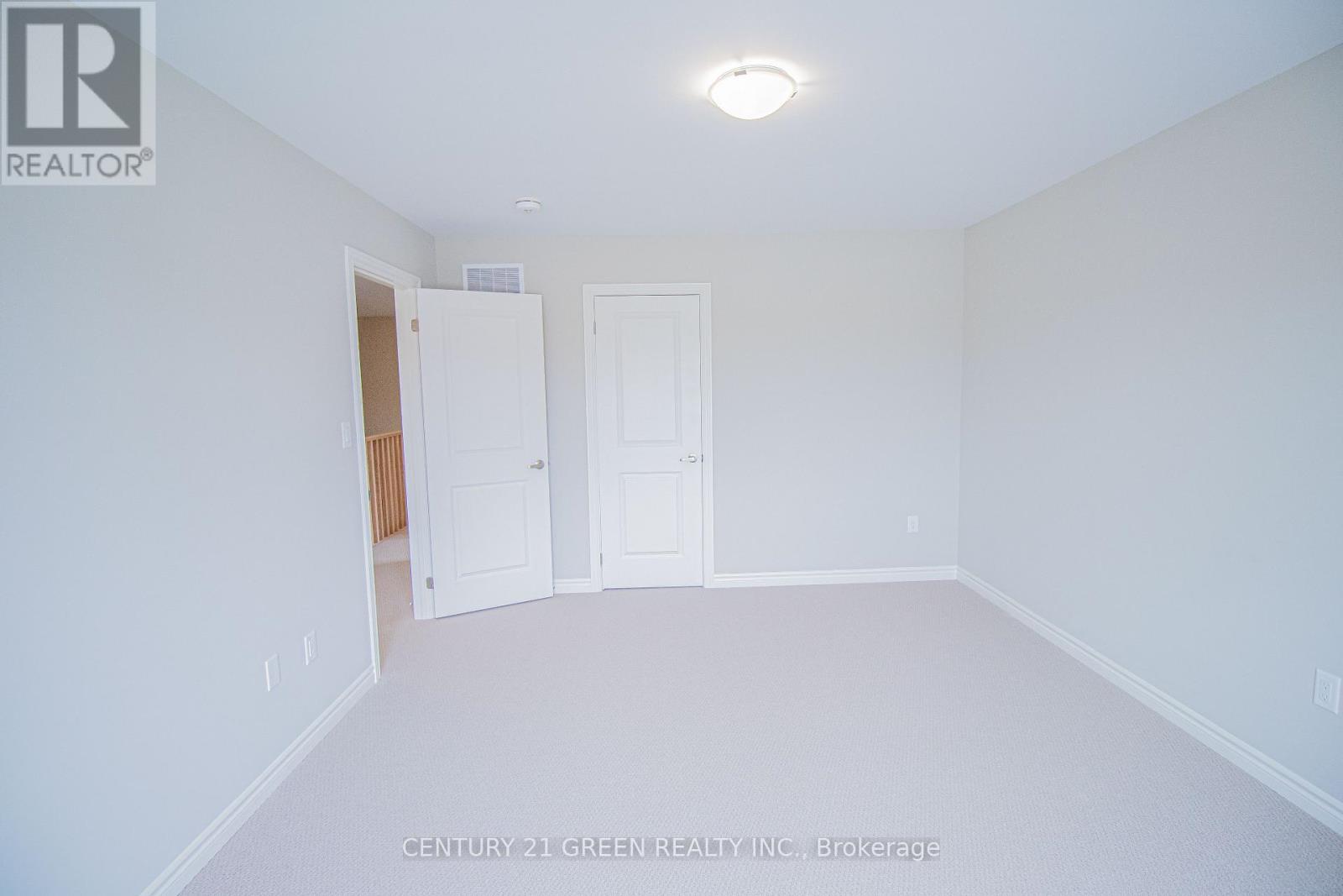 Photo 42 of 274 Springfield Crescent, Clearview ON