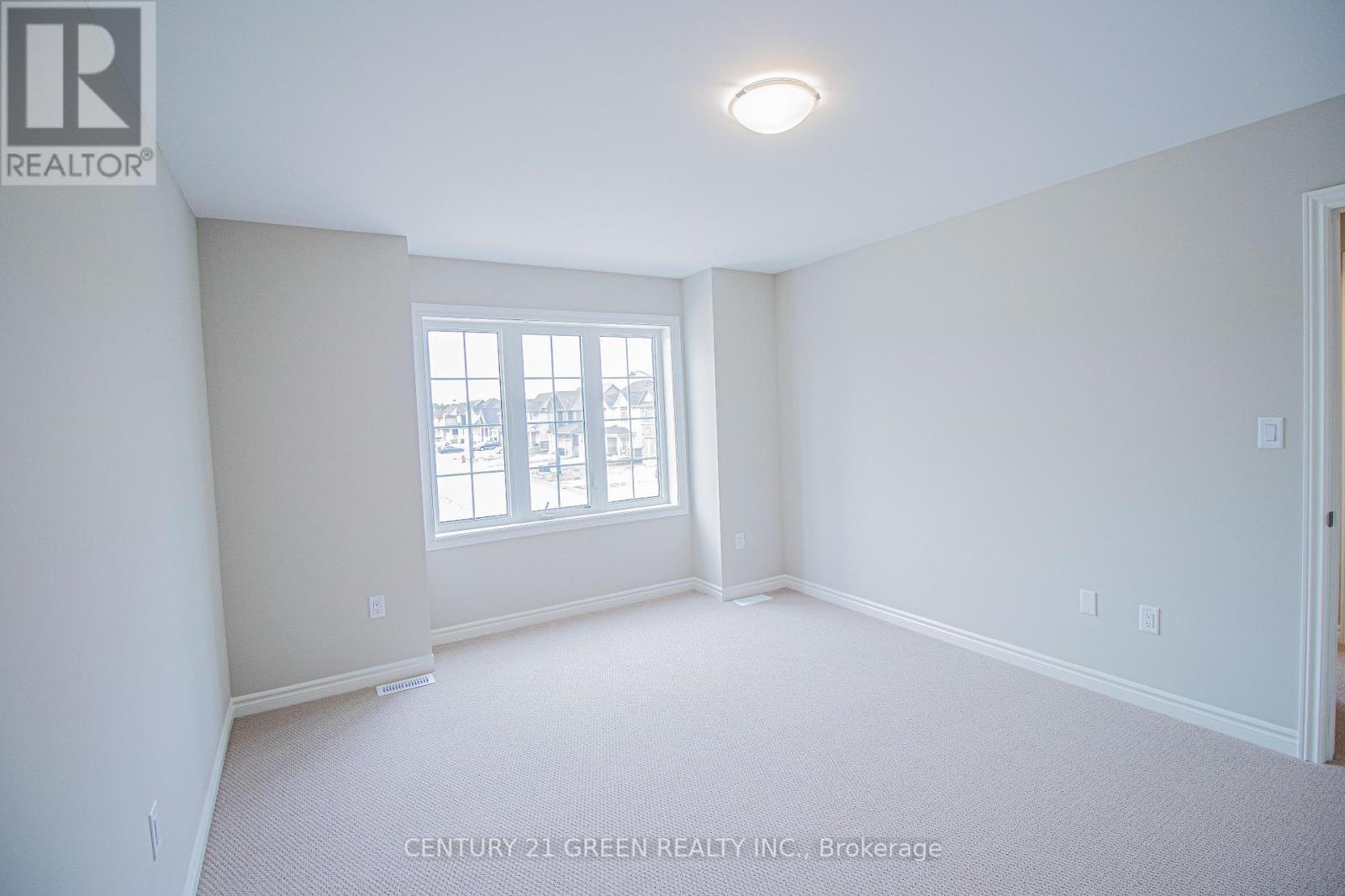 Photo 41 of 274 Springfield Crescent, Clearview ON