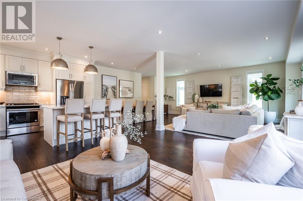 Photo 14 of 962 Beach Boulevard, Hamilton ON