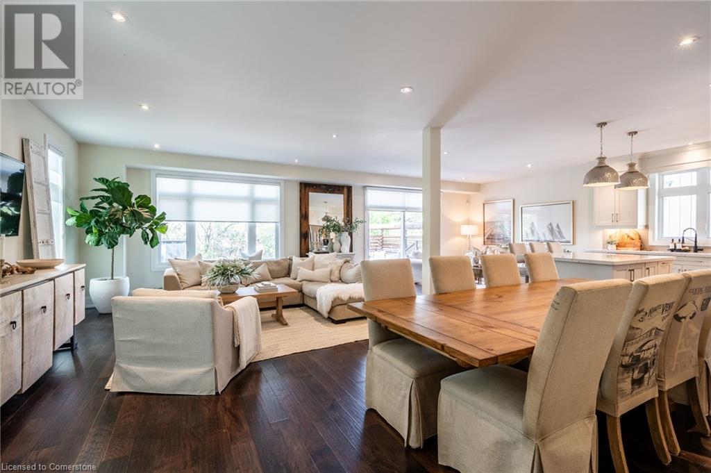 Photo 7 of 962 Beach Boulevard, Hamilton ON