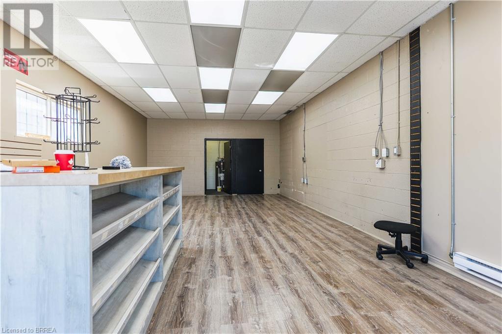 Photo 4 of 166 Charing Cross Street Unit C, Brantford ON