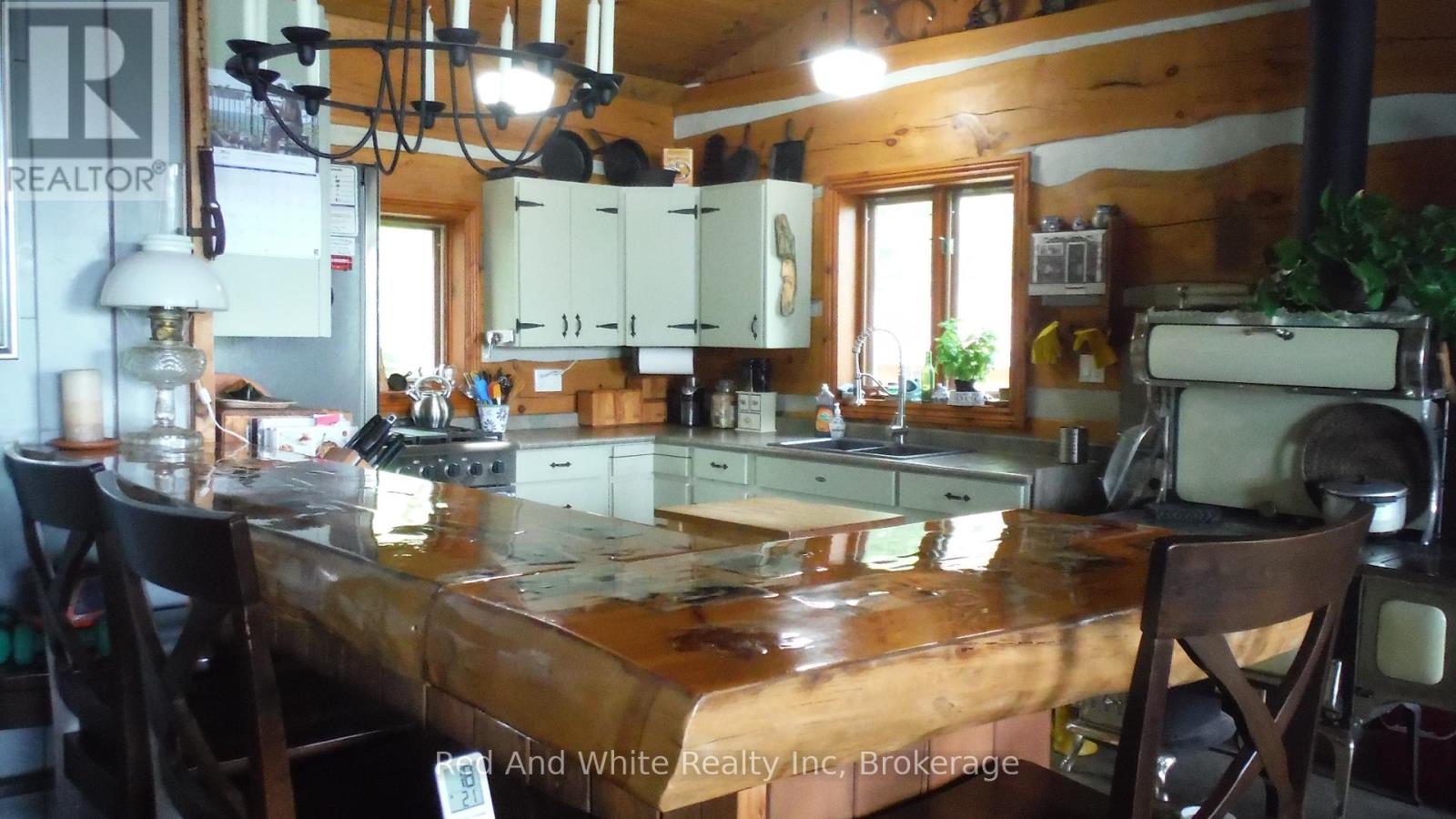 Photo 12 of 3491 A Axe Lake Road, Mcmurrich Monteith ON