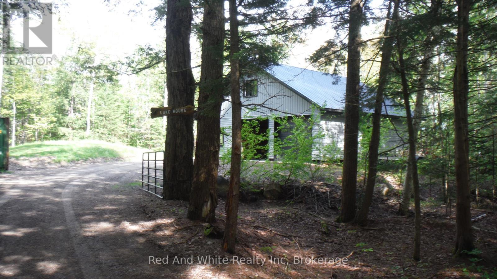 Photo 4 of 3491 A Axe Lake Road, Mcmurrich Monteith ON