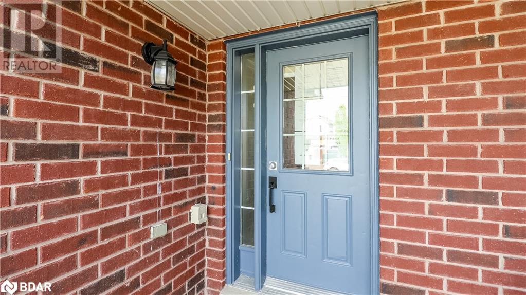 Photo 3 of 59 Winchester Terrace, Barrie ON